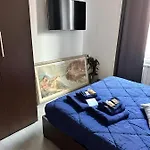 Ami House